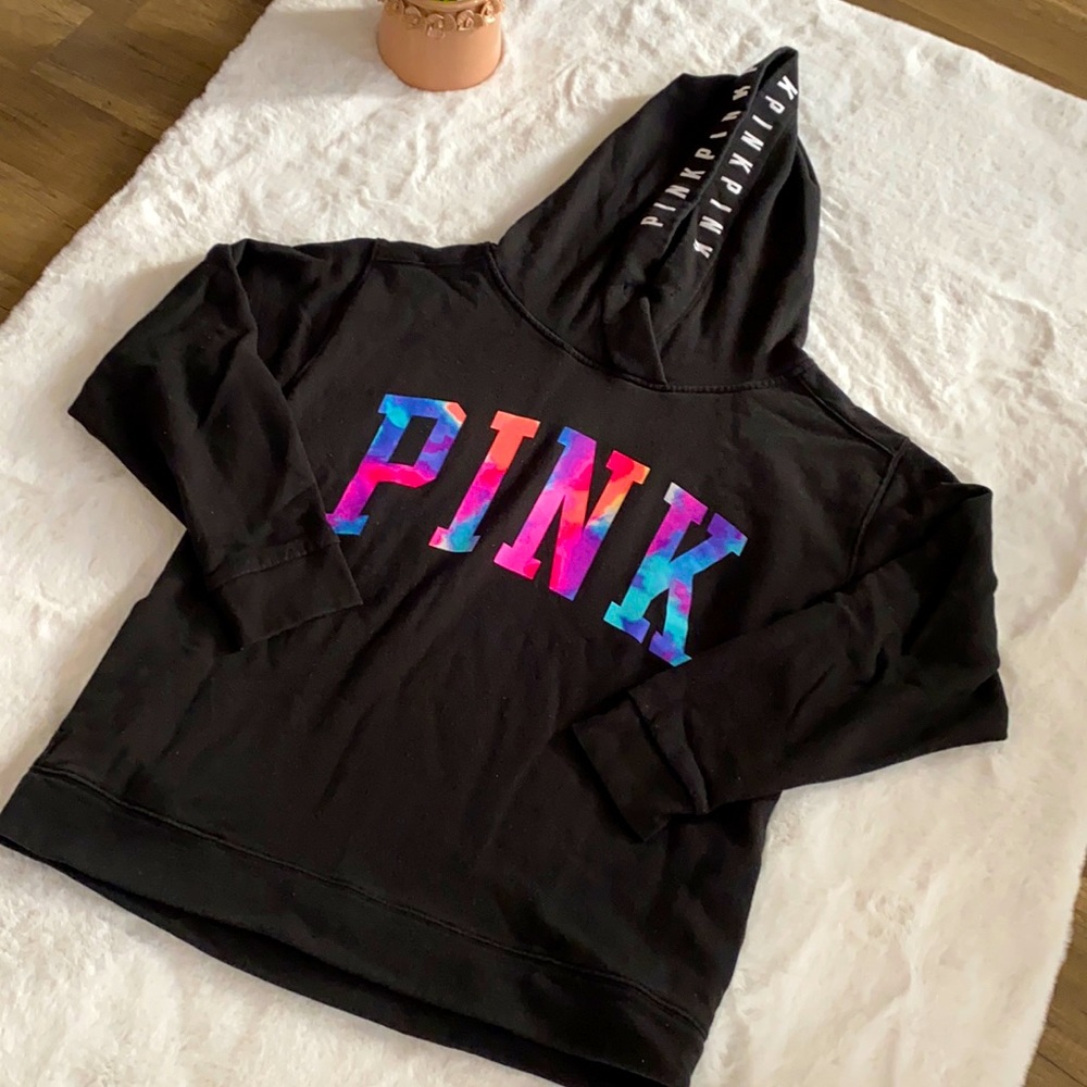 SOLD** VS PINK HOODIE WITH LOGO SIZE MED